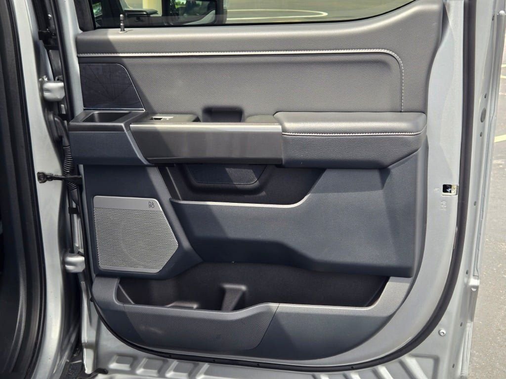 Certified Used 2023 Silver Metallic Ford XLT image 9