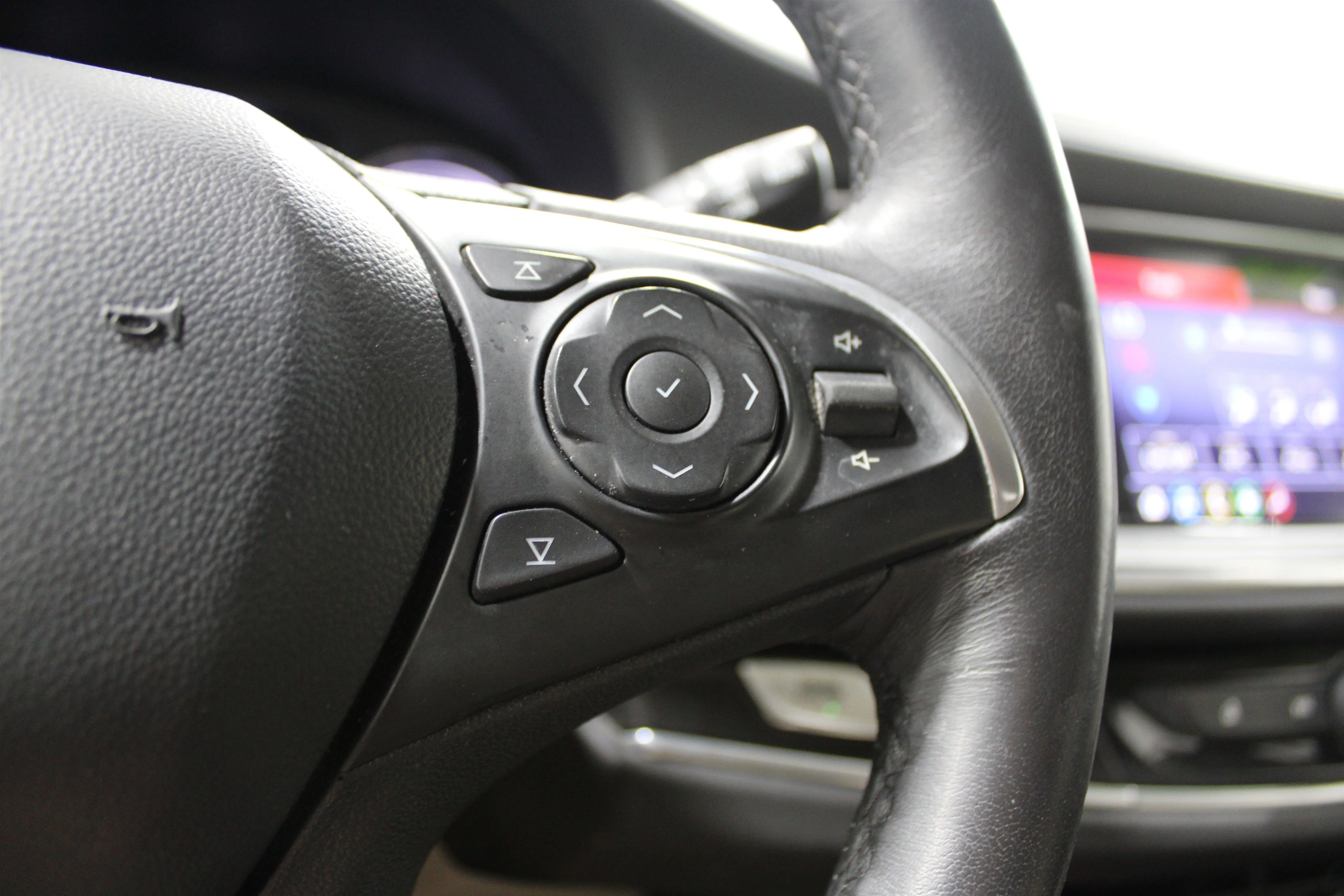 2020 Buick Enclave Essence - Photo 10