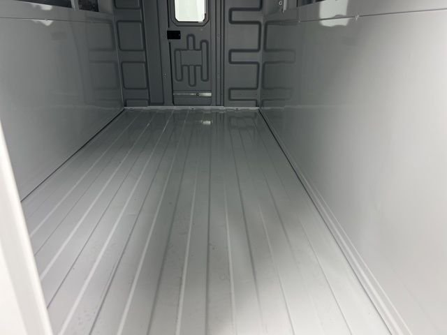 2024 Ford Transit Cutaway Base - Photo 8