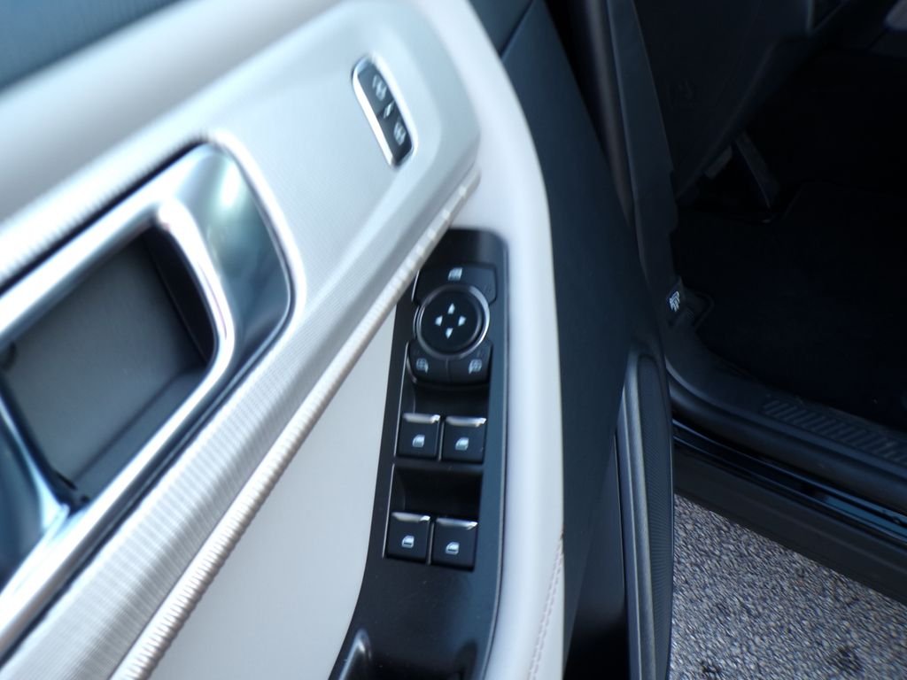 New 2026 Agate Black Metallic Ford Active image 11