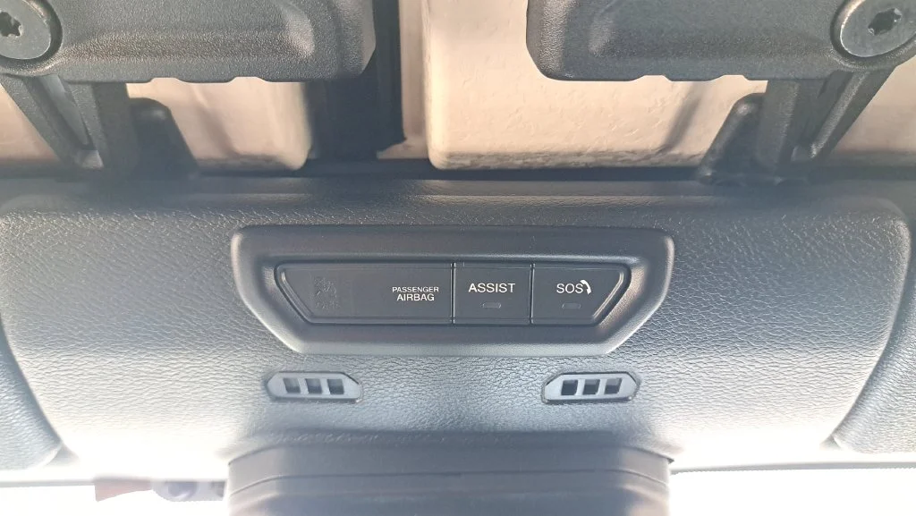 Used 2022 Gray Jeep High Altitude image 25