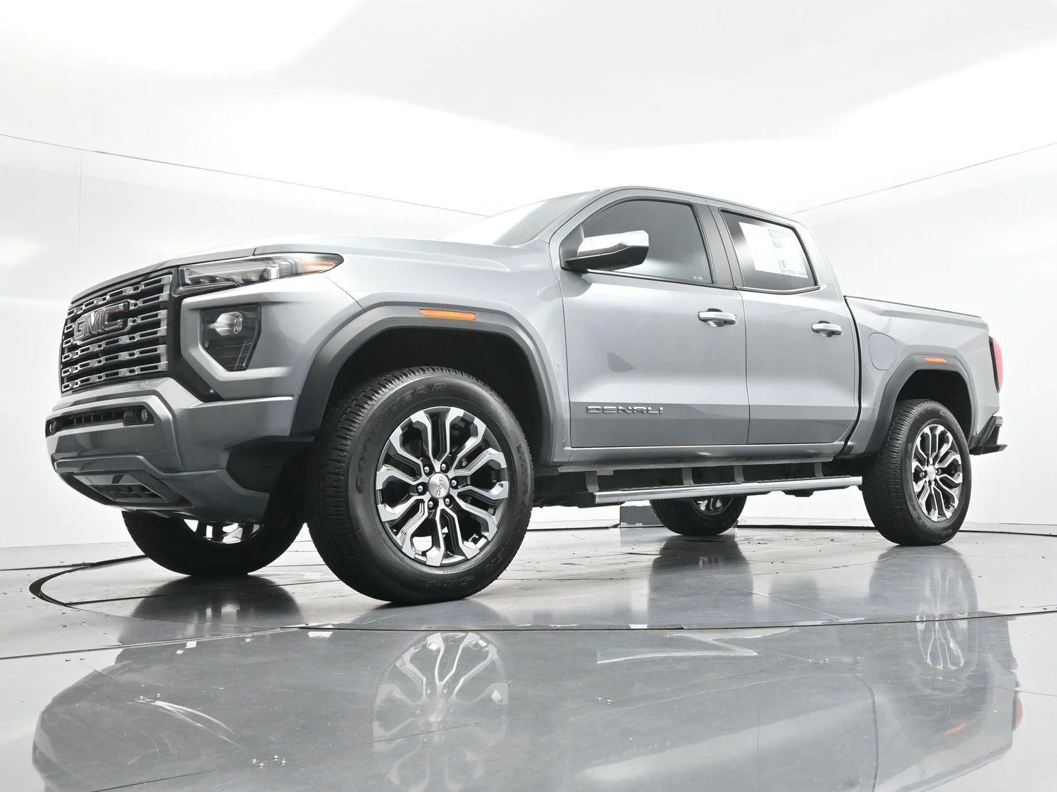 Used 2023 Sterling Metallic GMC Denali image 48