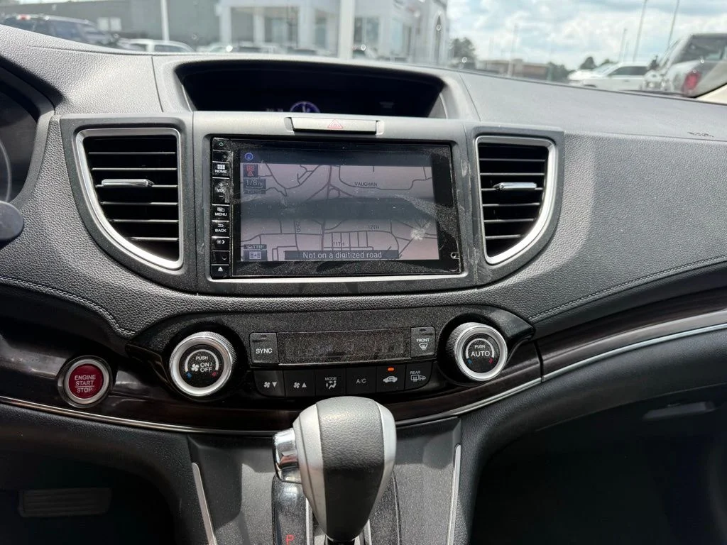 Used 2016 Red Honda Touring image 18
