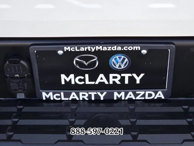 Used 2022 Glacier White NISSAN SV image 15
