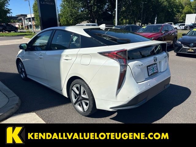 Used 2018 White Toyota Three Touring image 5