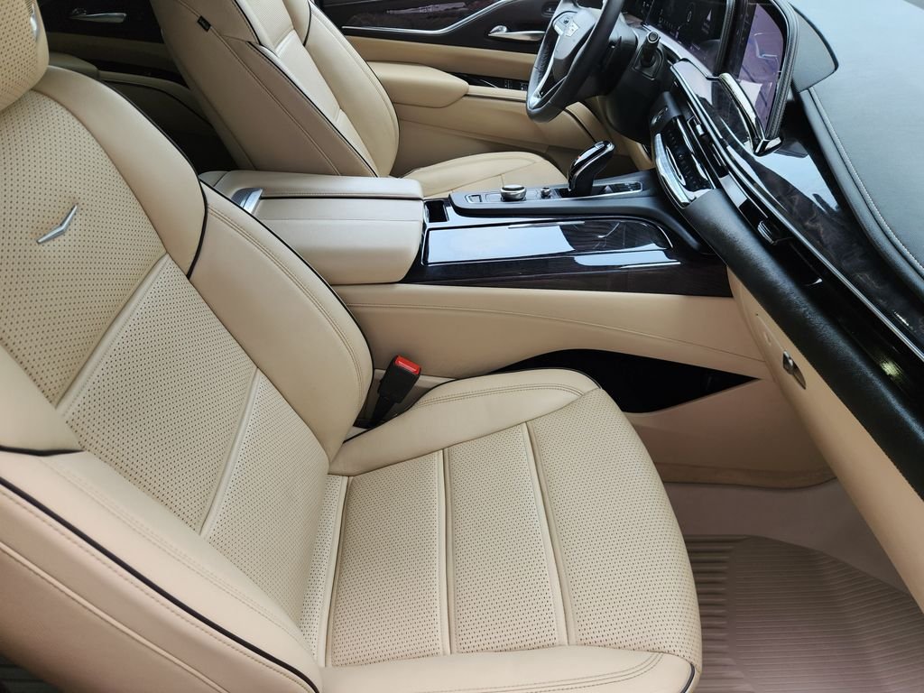 Used 2021 Crystal White Cadillac Premium image 14