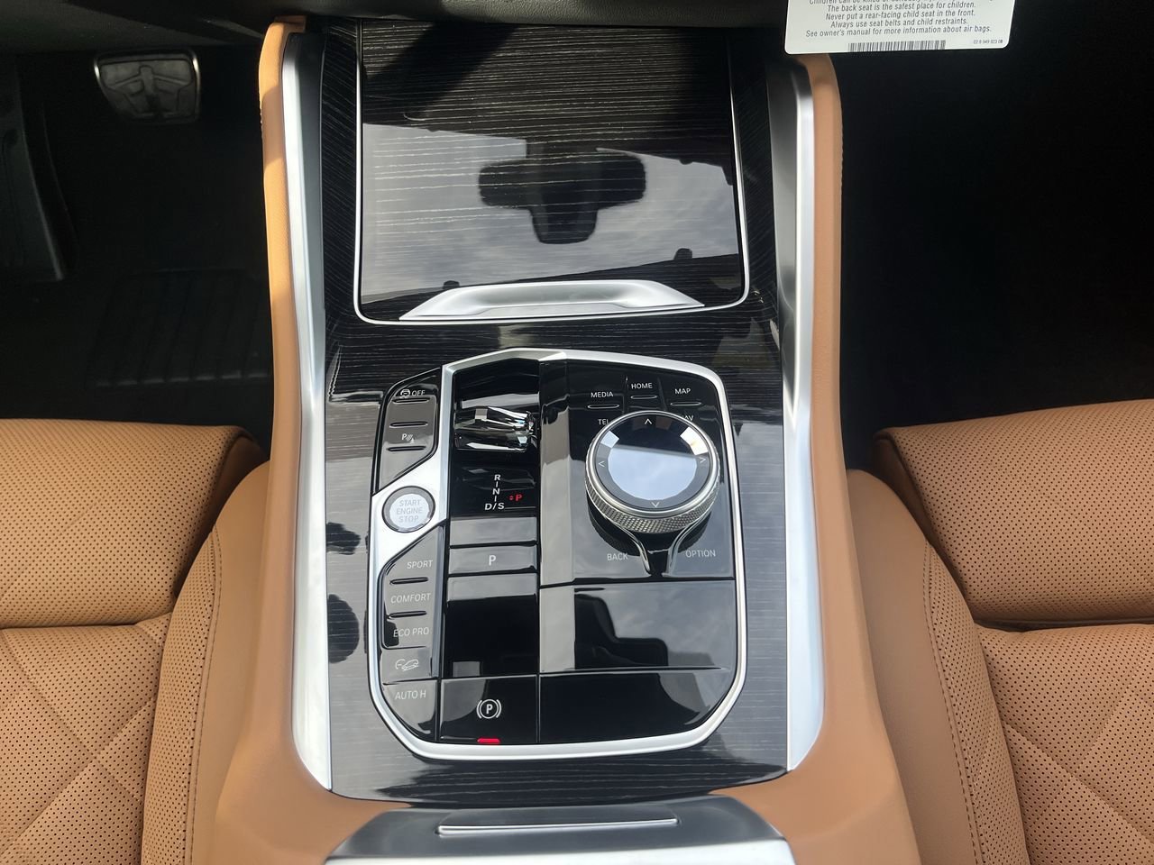 New 2027 Mineral White Metallic BMW xDrive40i image 28