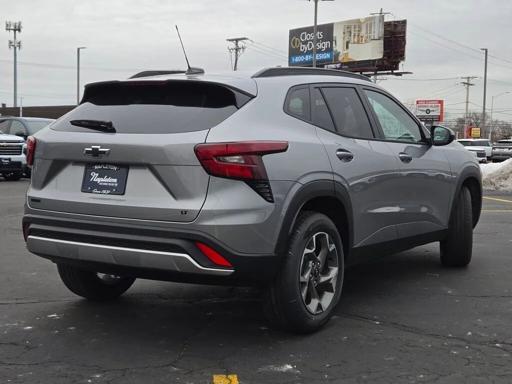 2026 Chevrolet Trax LT - Photo 12
