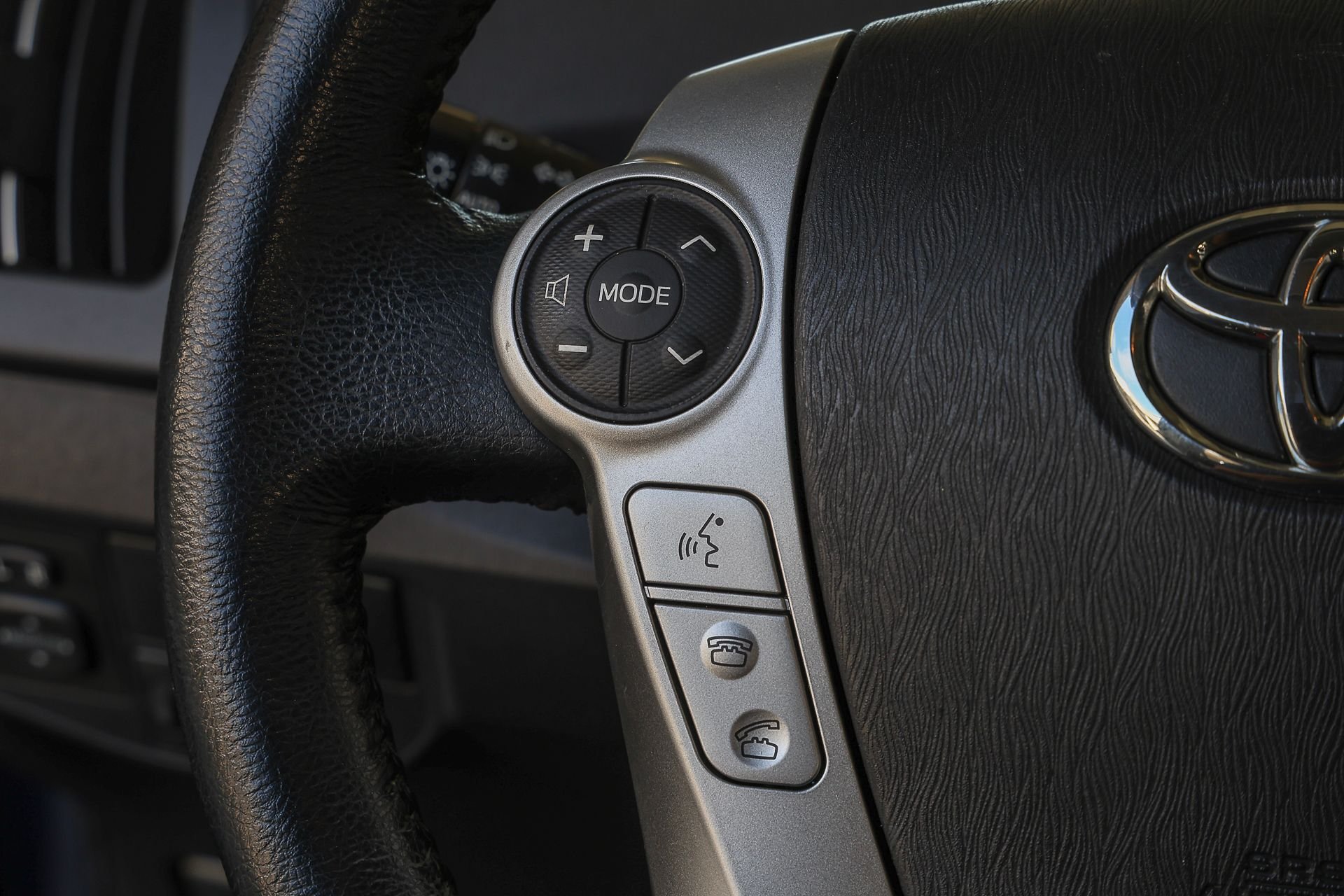 Used 2015 Blue Toyota Four image 23