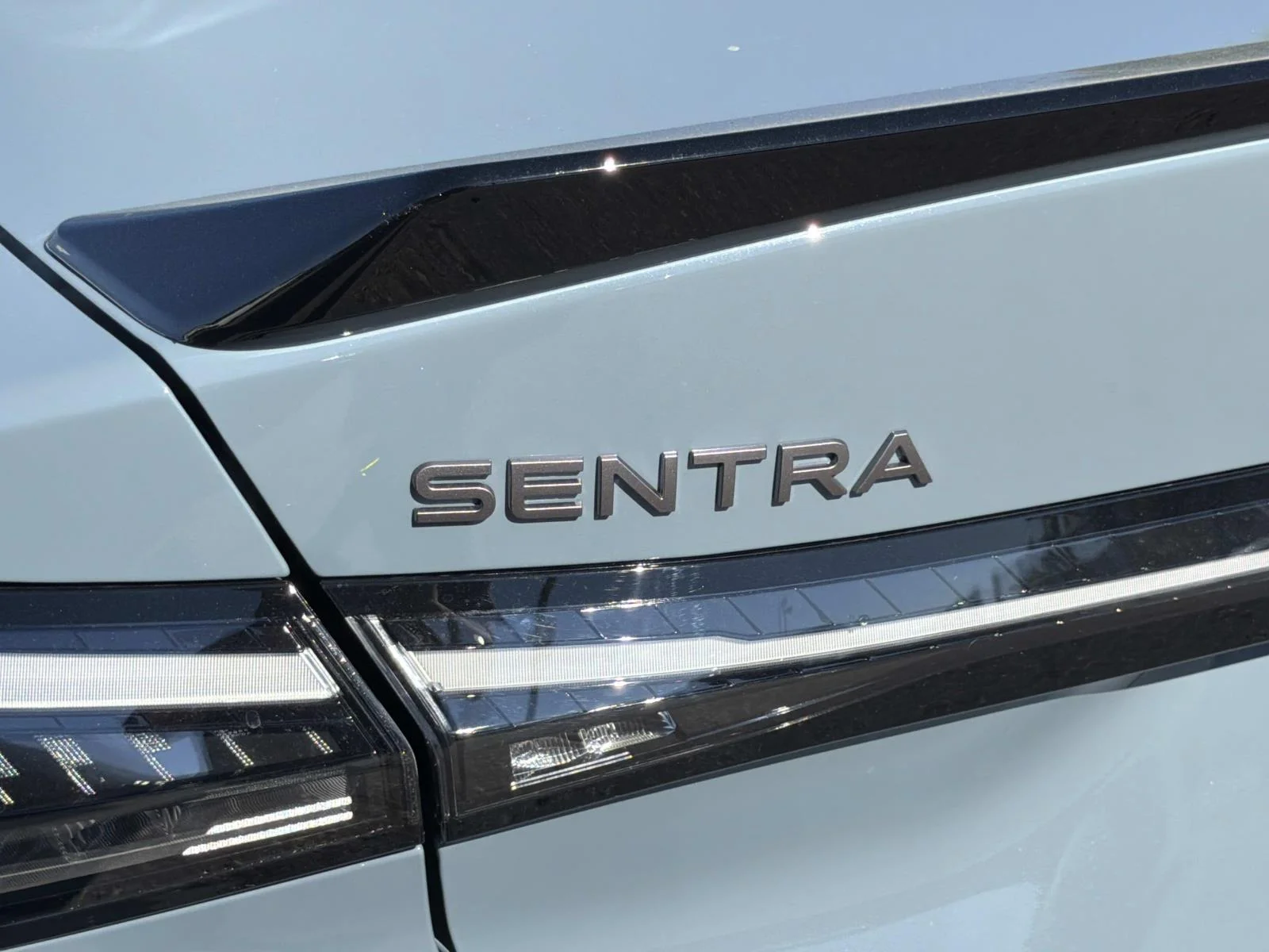 New 2027 Atlantic Gray Metallic/Super Black Nissan SR image 29