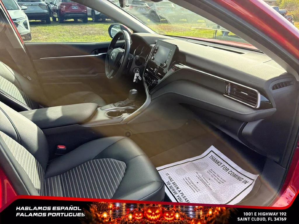 Used 2024  Toyota SE image 30