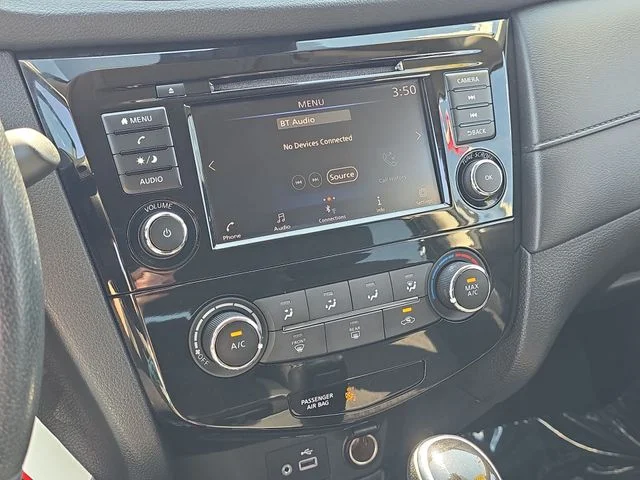 Used 2019 Gray Nissan S image 21