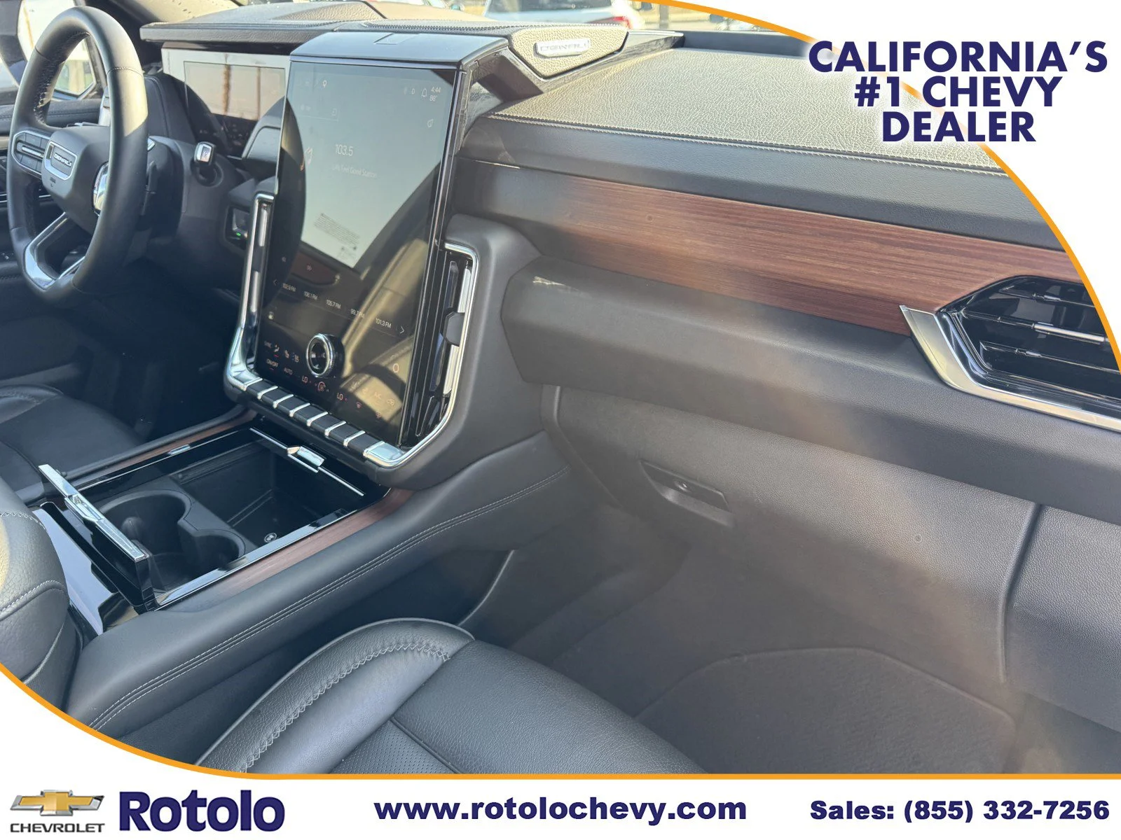 Used 2025 Summit White GMC Denali image 7