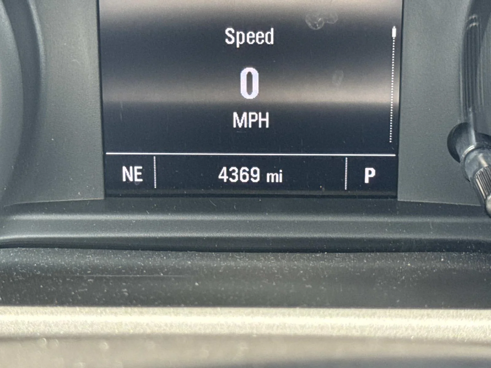 Used 2024 STERLING GRAY MET Chevrolet Custom image 27