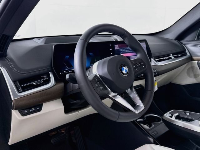 New 2026 Green Metallic BMW xDrive28i image 9