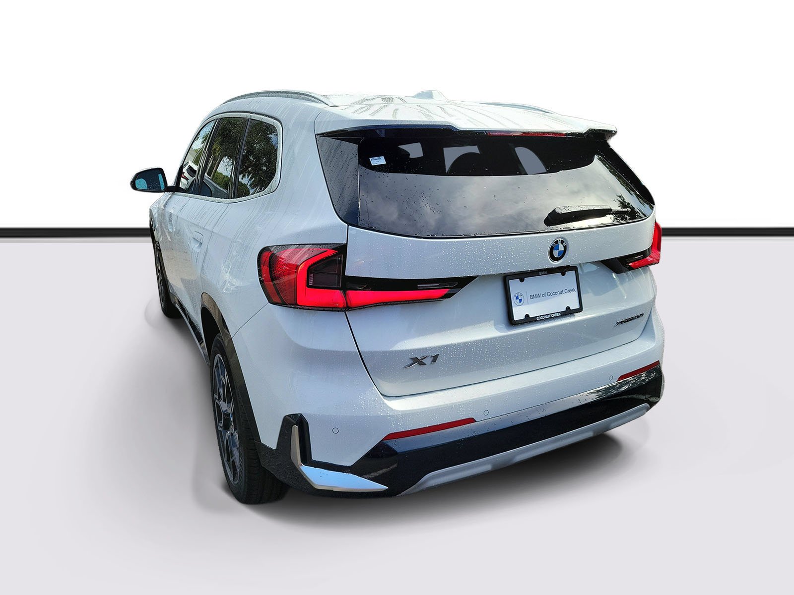 New 2027 Alpine White BMW xDrive28i image 3