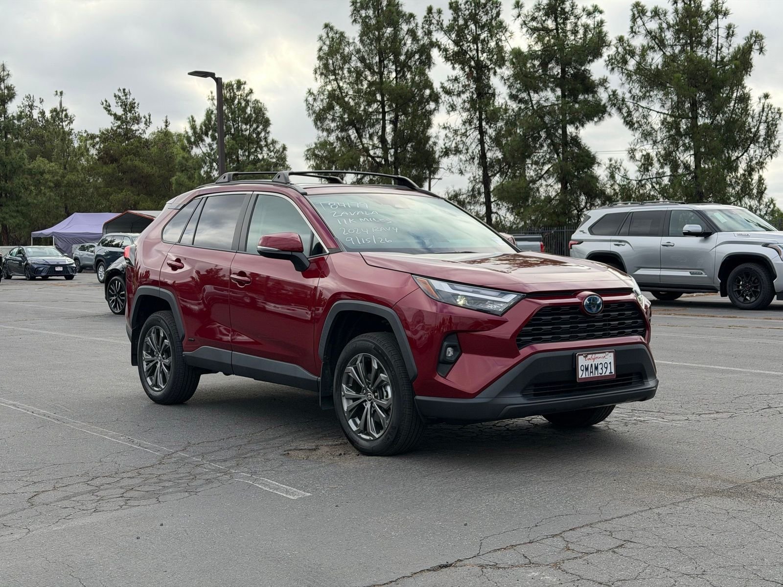 Used 2024 Ruby Flare Pearl Toyota XLE Premium image 2
