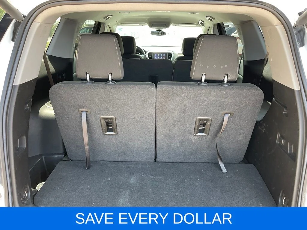 Used 2023 White GMC SLE image 7