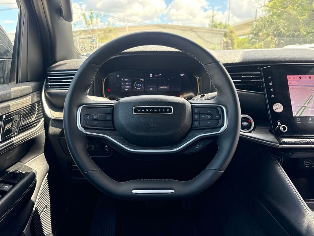 2024 Jeep Wagoneer L Series II - Photo 23