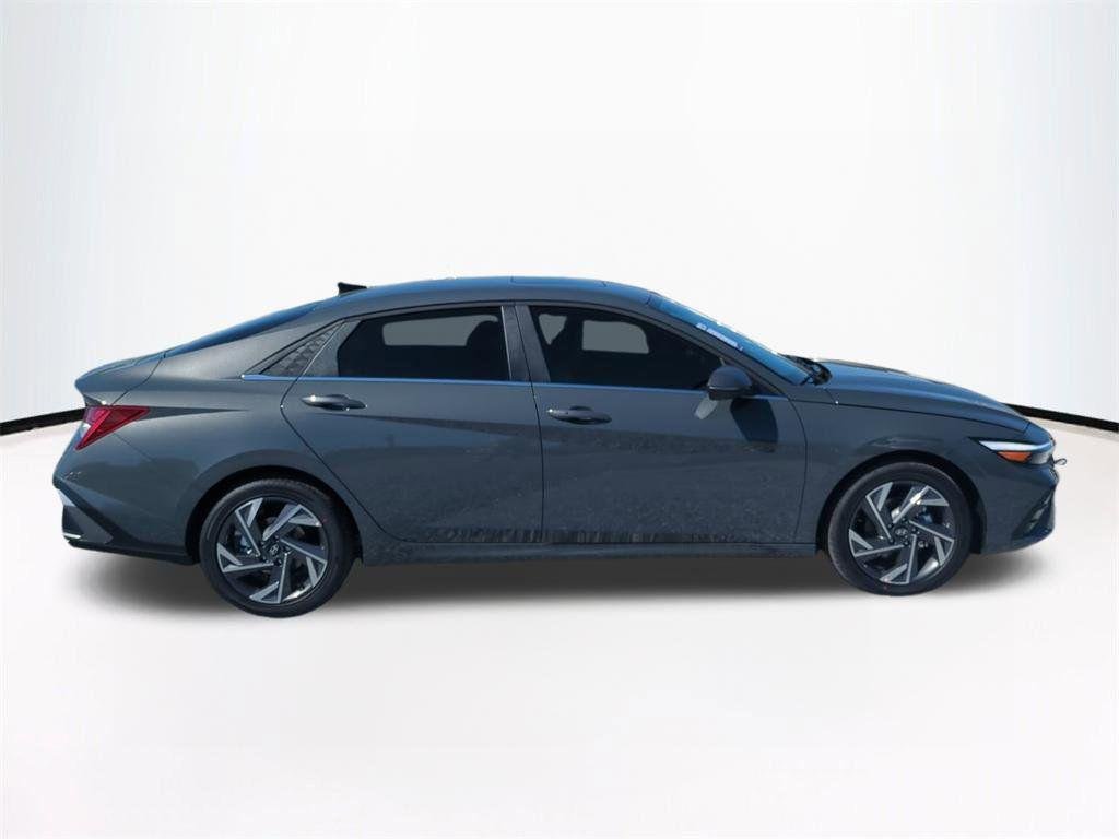 New 2026 Gray Hyundai Limited image 4