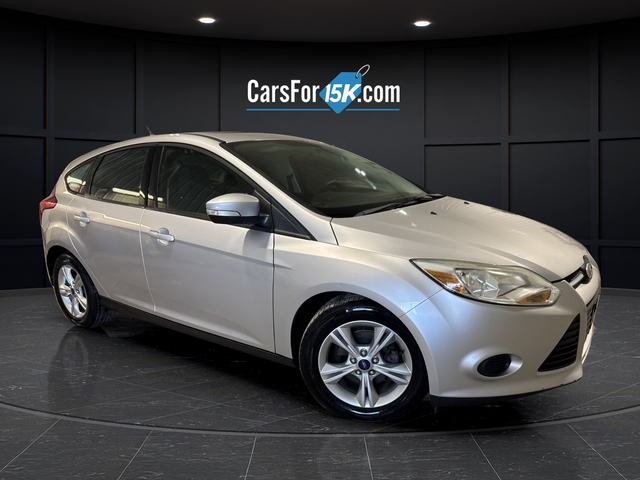 Pre-Owned 2013 Ford Focus SE FWD 4D Hatchback