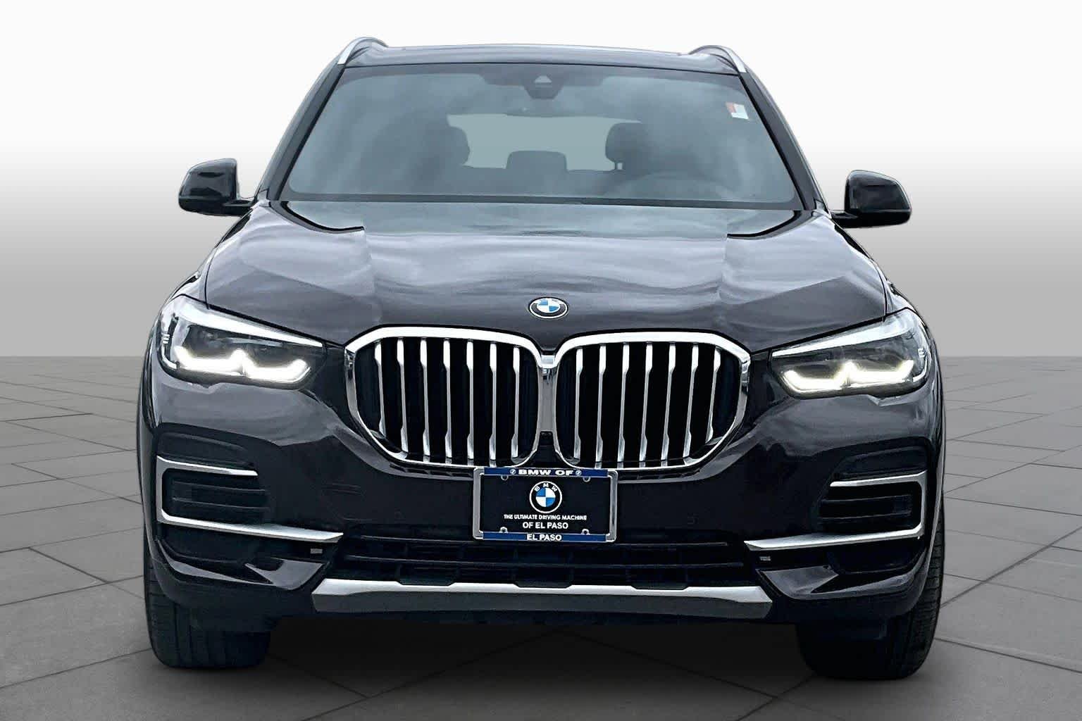 Used 2023 Sparkling Brown Metallic BMW sDrive40i image 3