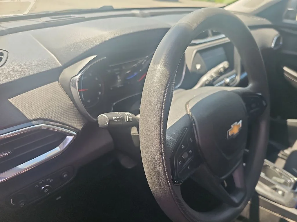 Used 2022 Gray Chevrolet LT image 11