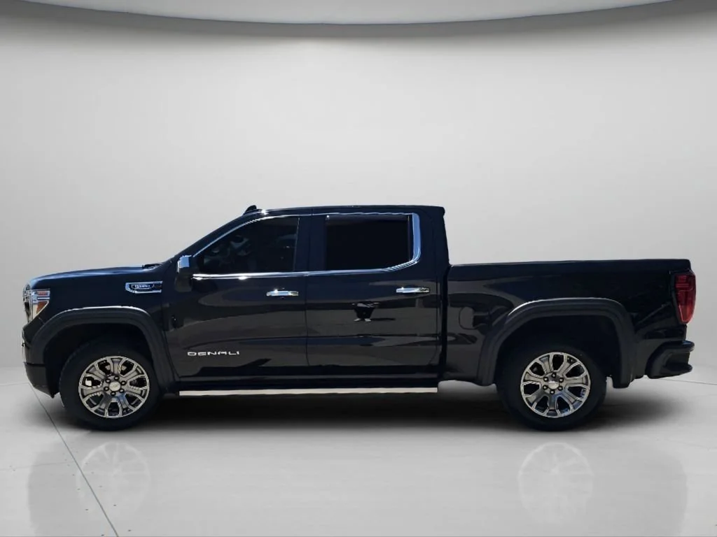 Used 2021 Onyx Black GMC Denali image 25