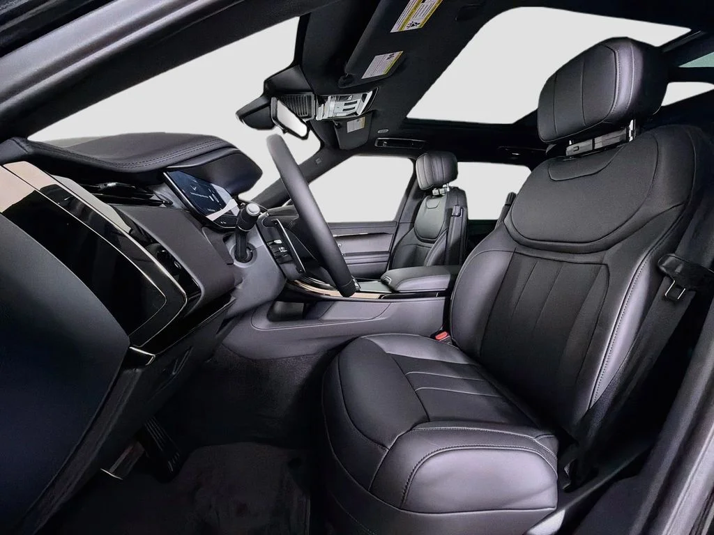 New 2027 Santorini Black Land Rover Dynamic SE image 22