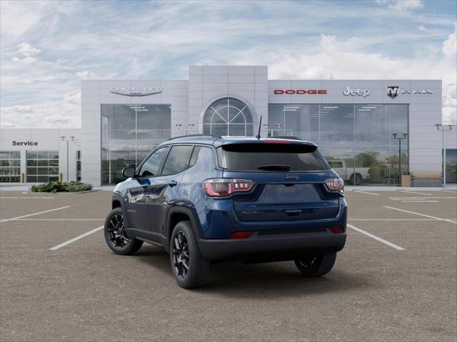 New 2026 Fathom Blue Pearl-Coat Exterior Paint Jeep Latitude image 29