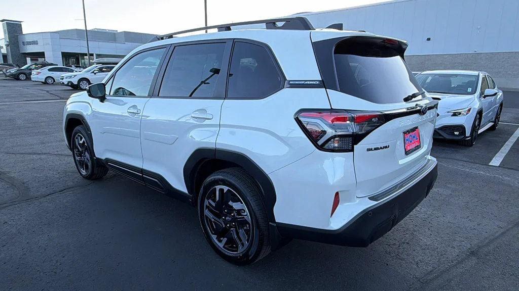 Used 2026 Crystal White Pearl Subaru Limited image 5