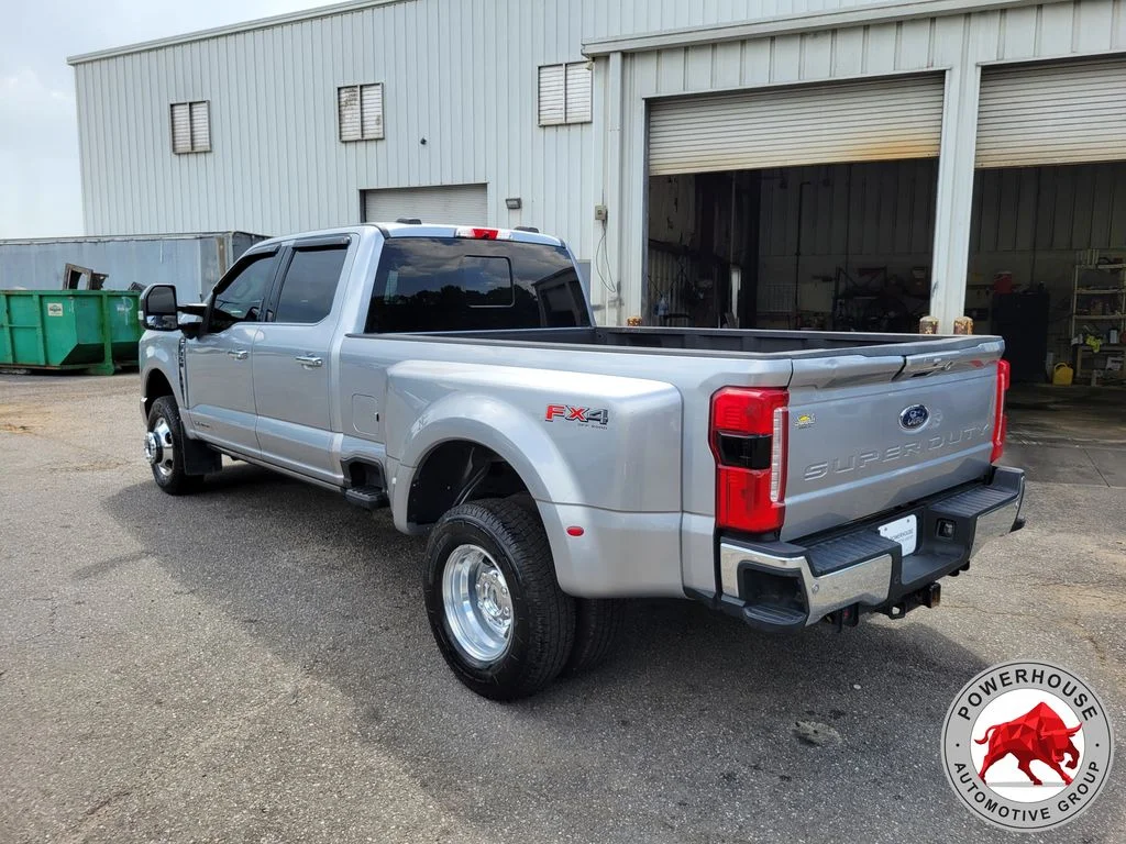 Used 2024 Silver Ford Lariat image 3