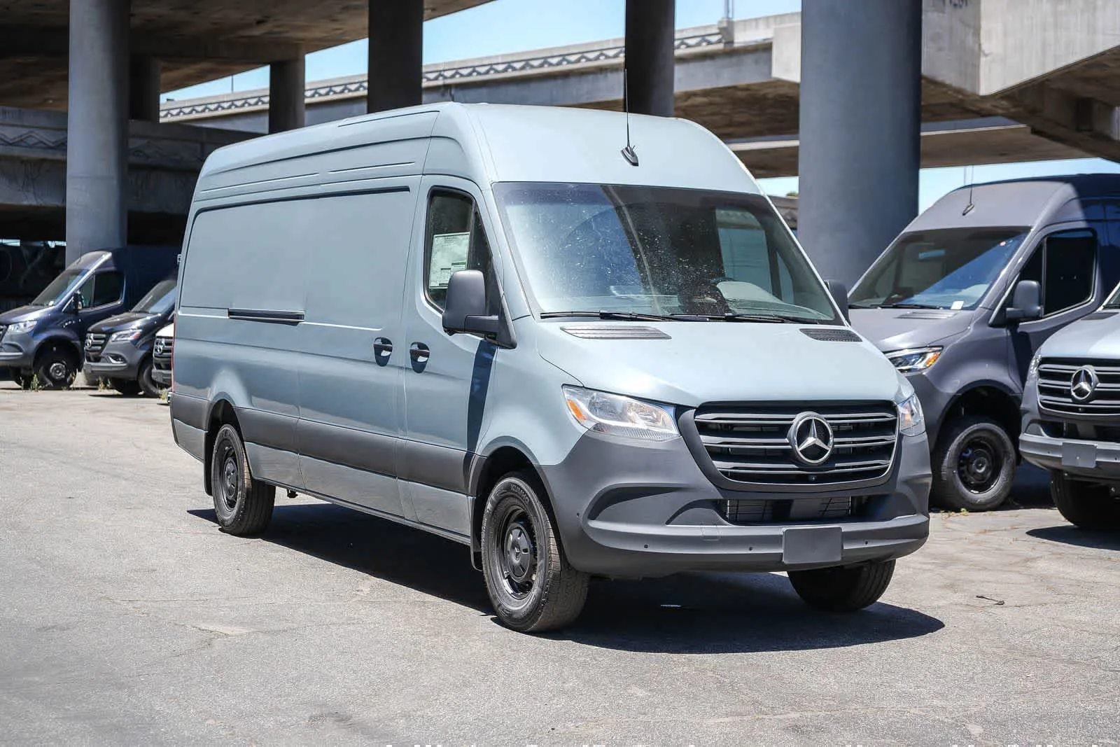 New 2026 Blue Gray Mercedes-Benz Cargo 170WB High Roof RWD 2.0L I4 Diesel Turbo HO image 3