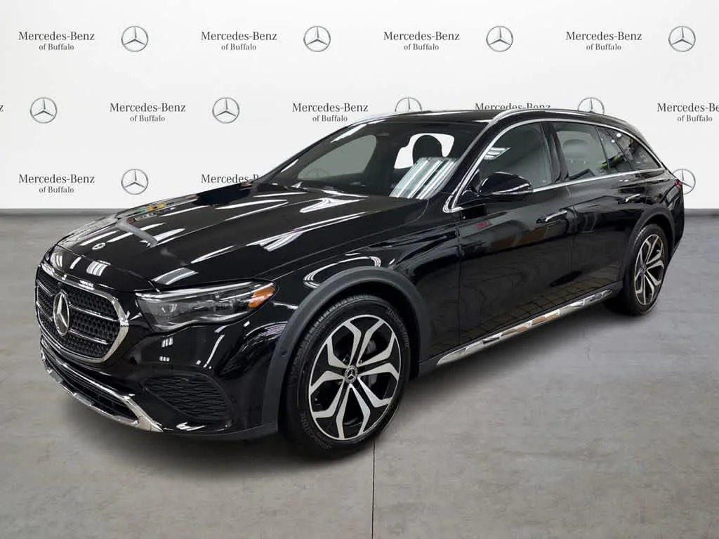 2025 Mercedes-Benz E-Class E450 4MATIC All-Terrain's photo