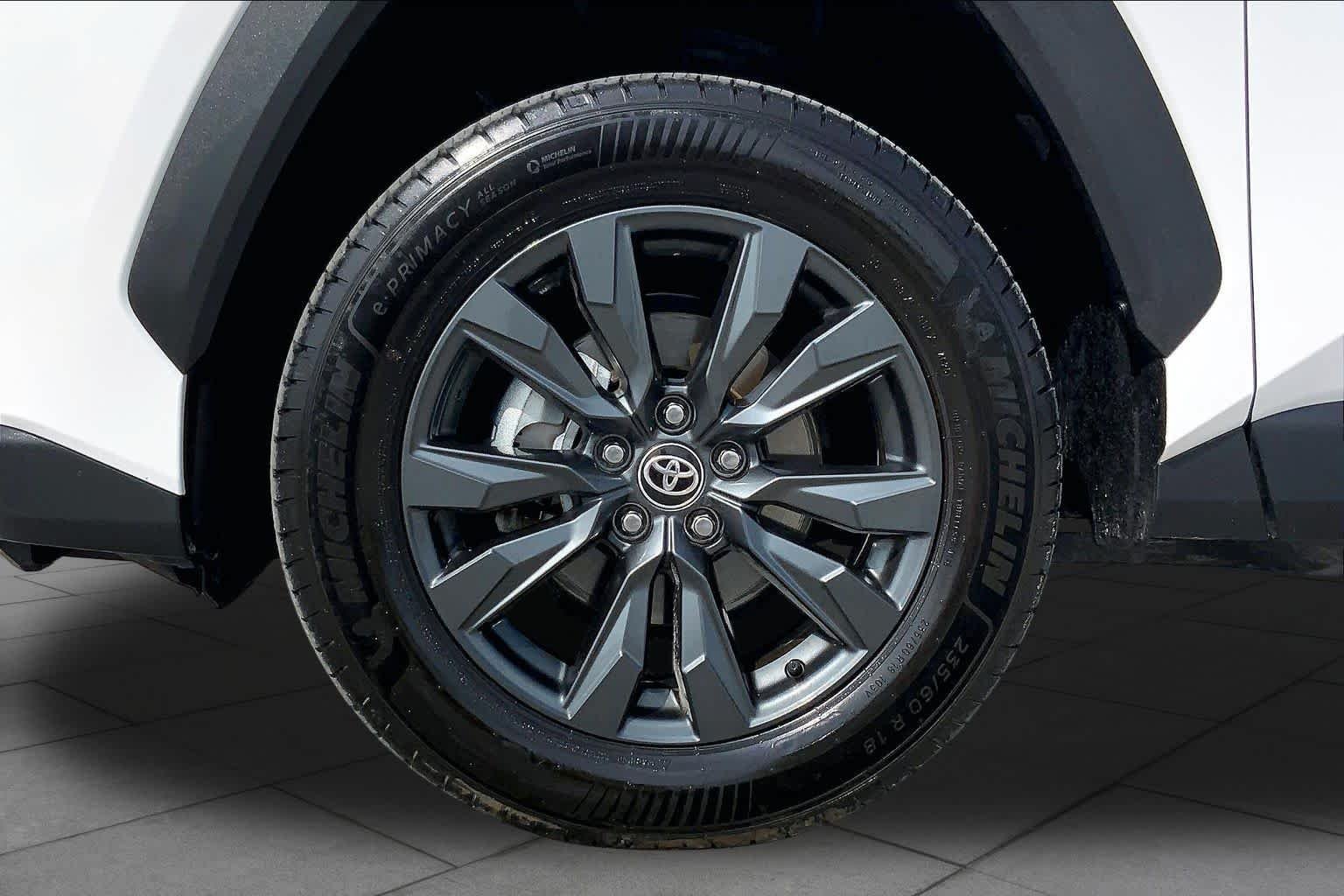 Certified Used 2026 Ice Cap Toyota XLE Premium image 11