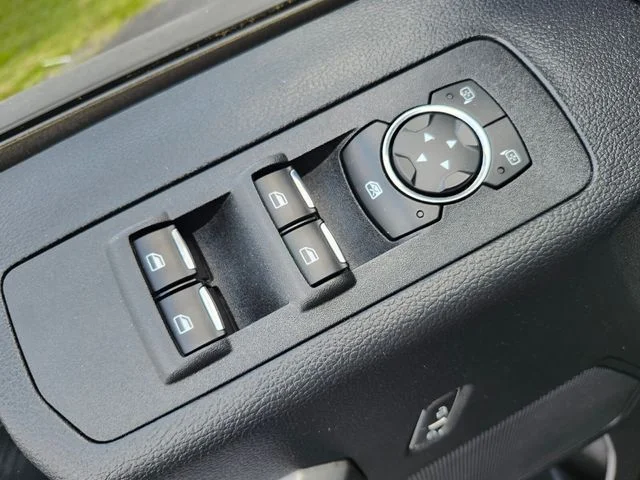 Used 2020 Red Ford XLT image 35