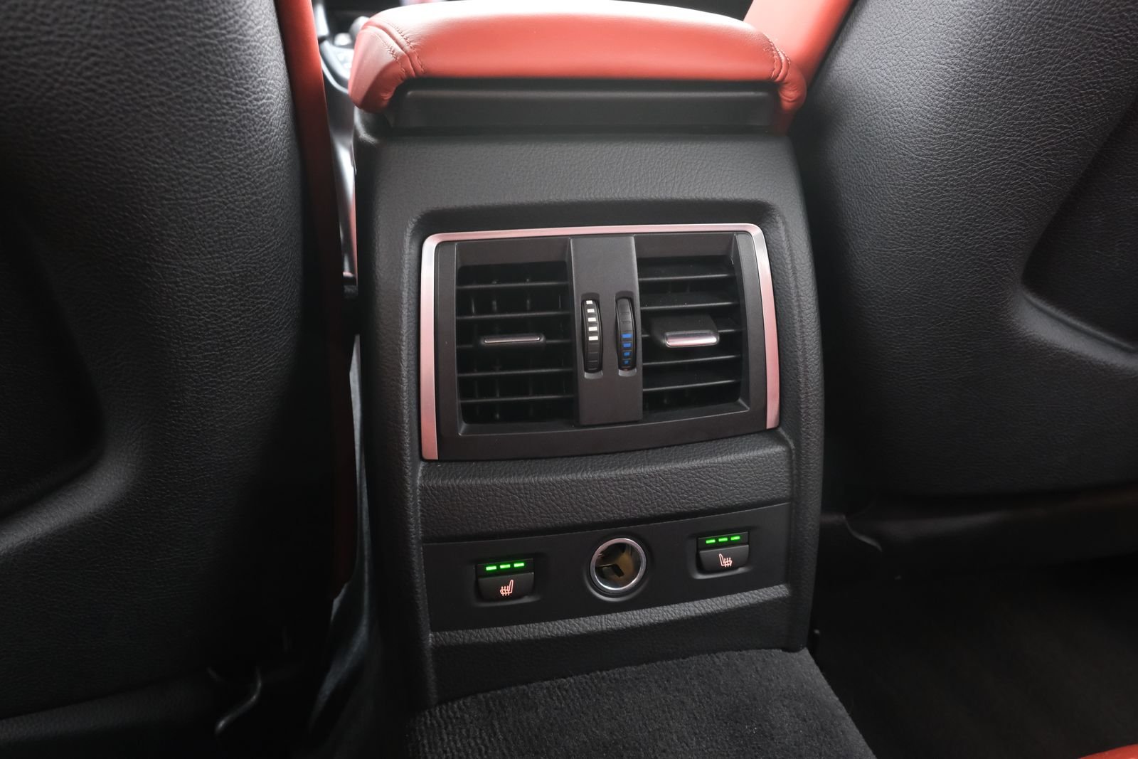 Used 2016 Mineral Gray Metallic BMW Base image 38