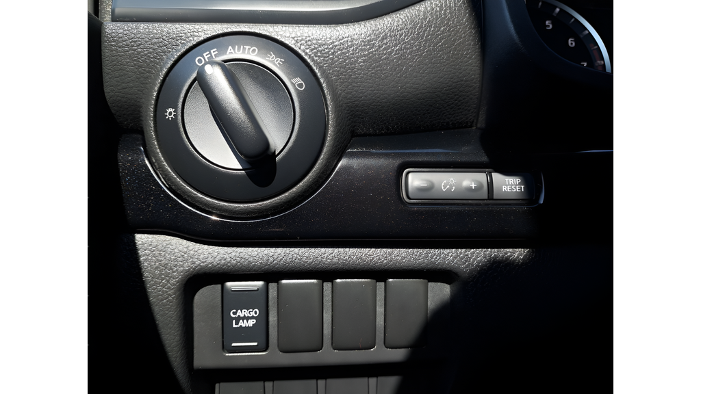 2022 Nissan Titan SV - Photo 21