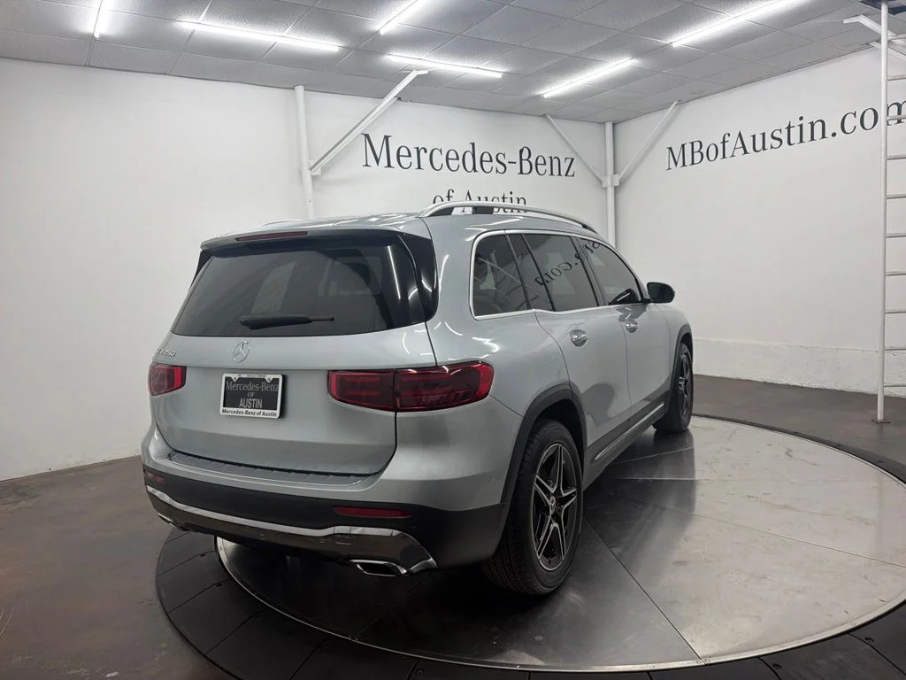 New 2026 Silver Mercedes-Benz GLB 250 image 7