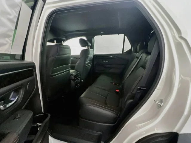 New 2027 Platinum White Pearl Honda  image 19