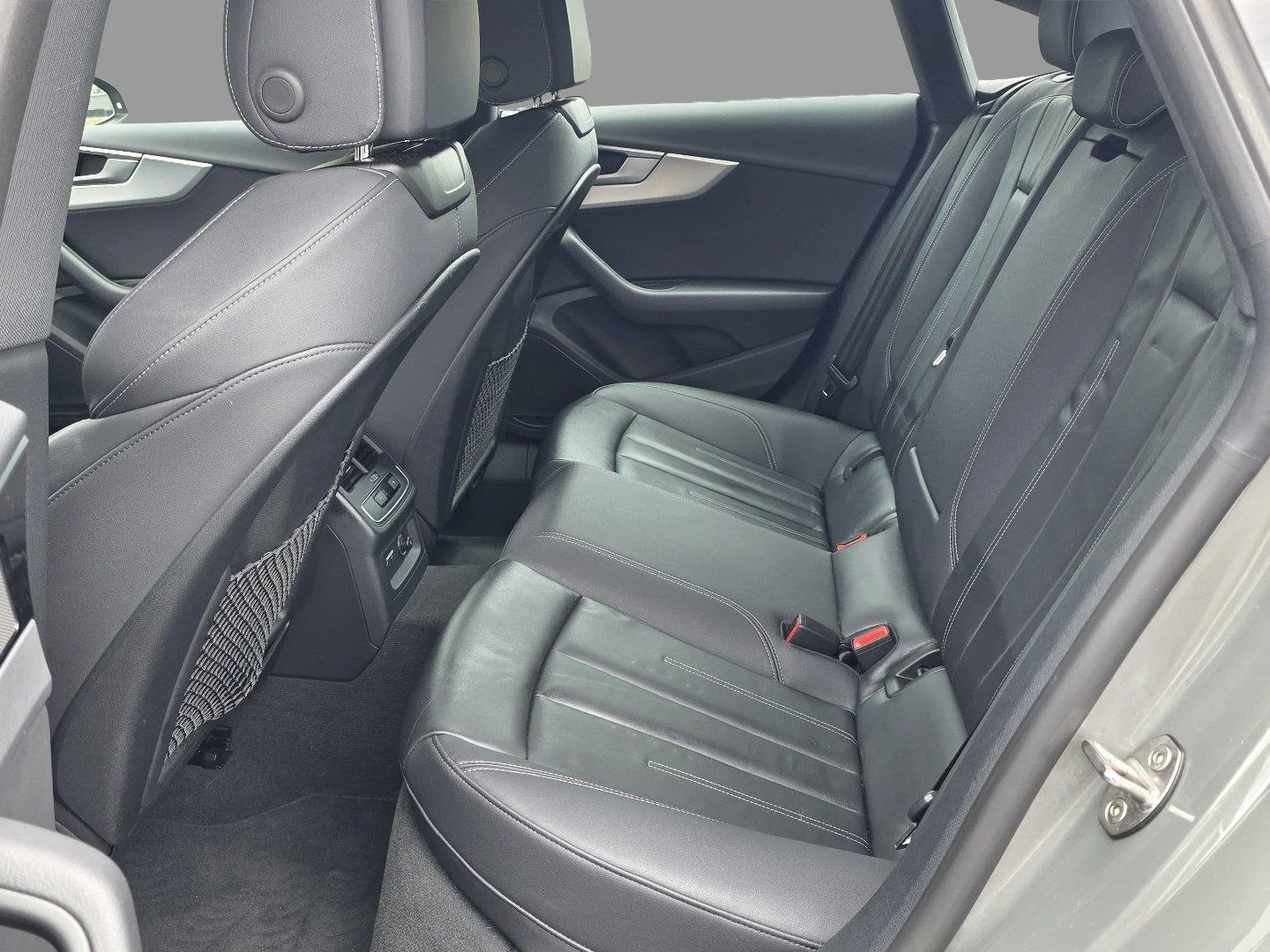 Used 2025  Audi S line Premium image 26