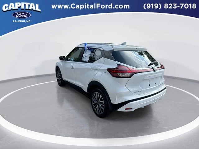 Used 2024 White Nissan SV image 6