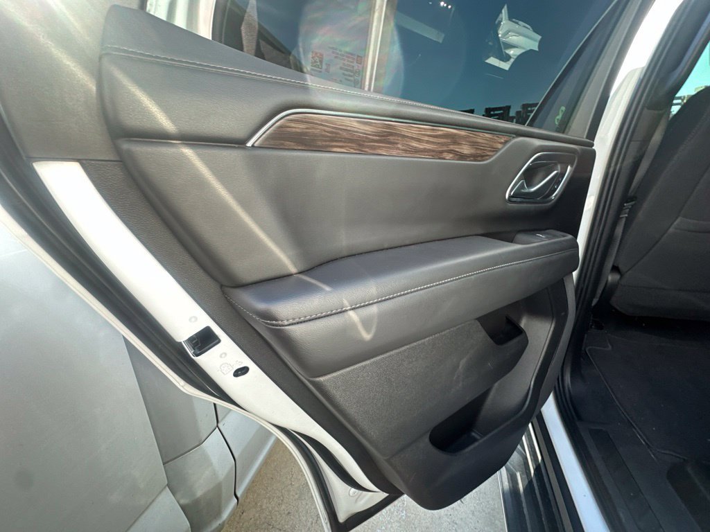 Used 2022 White Chevrolet LS image 8