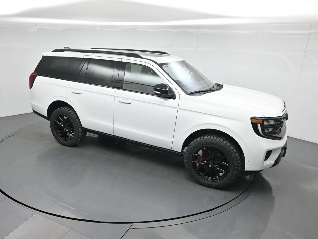 New 2025 Oxford White Ford Platinum image 37