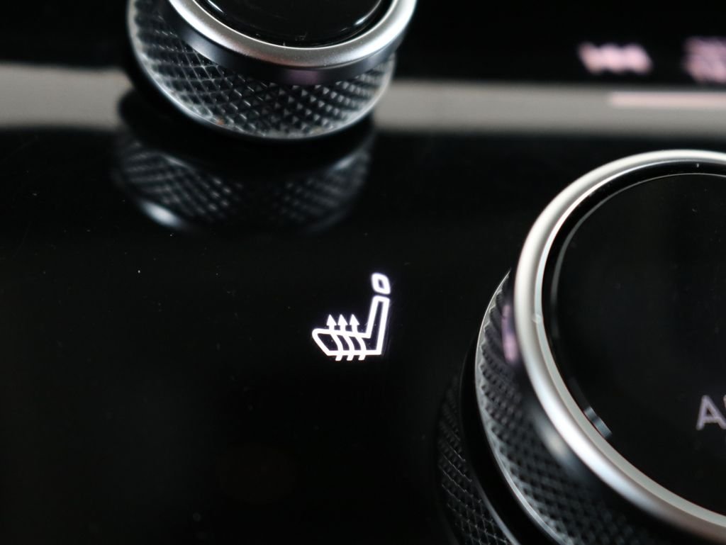 Certified Used 2025 Black INFINITI PURE image 15
