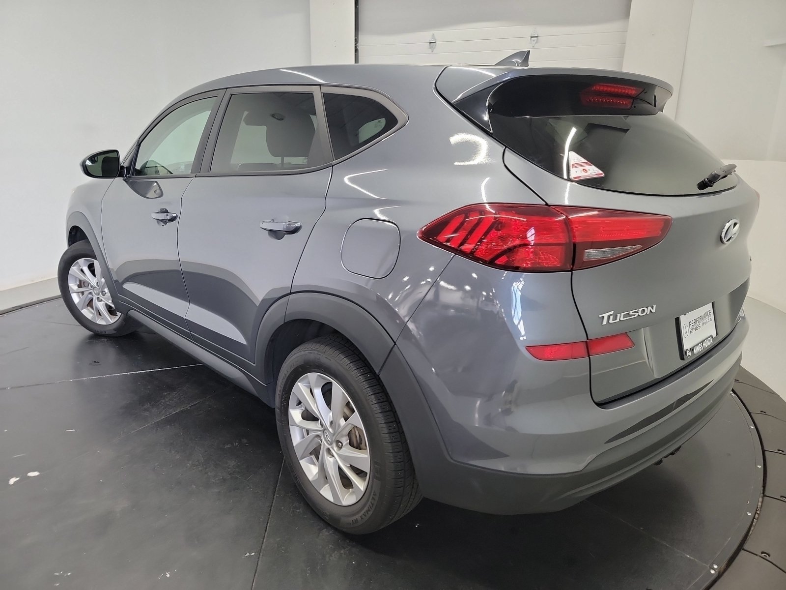 Used 2019 Coliseum Gray Hyundai SE image 5