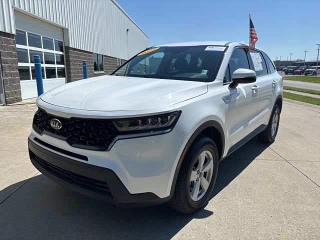 Used 2023 White Kia LX image 4