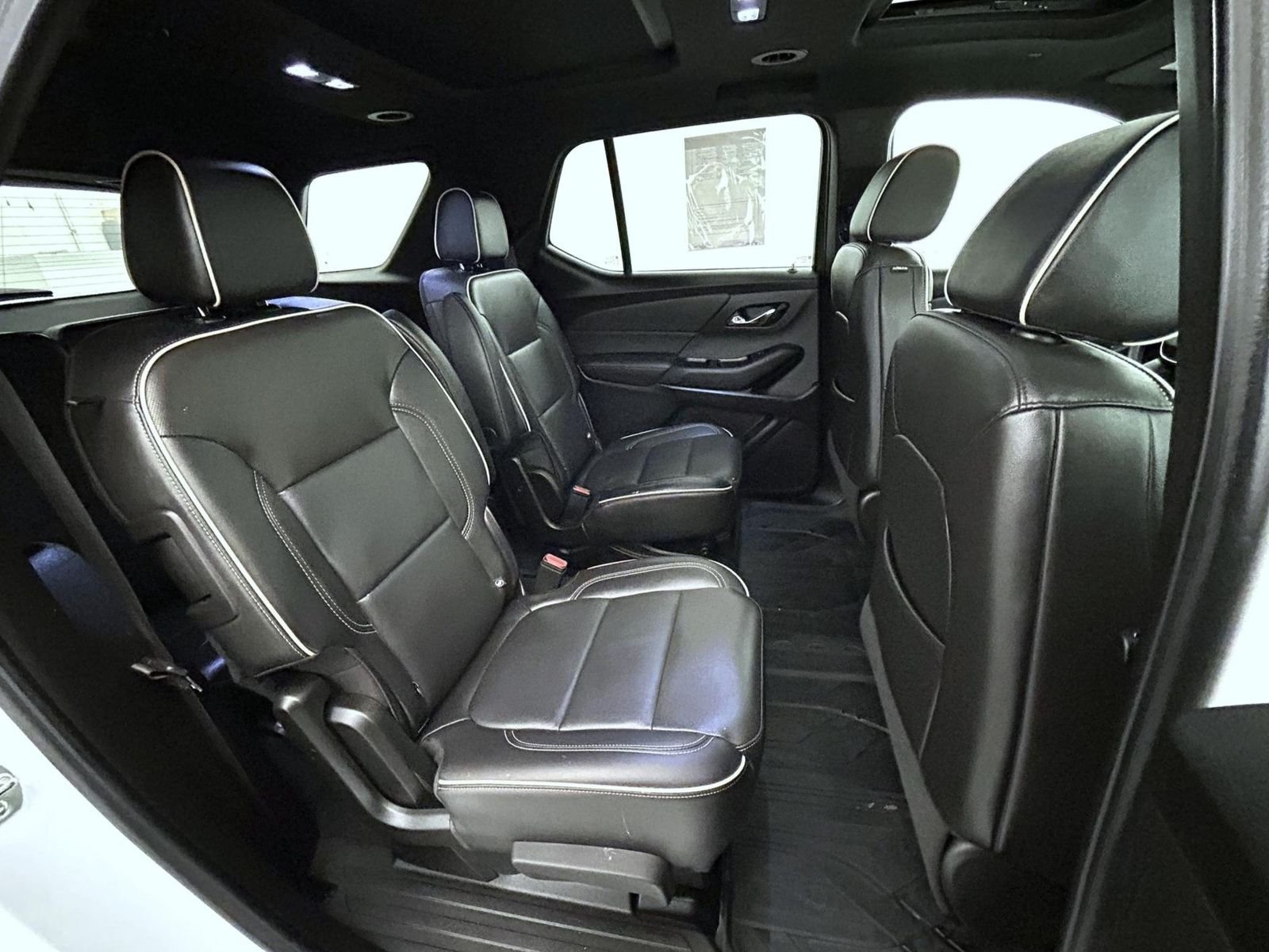 Used 2023 White Chevrolet Premier image 18