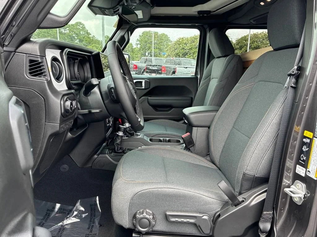 2025 Jeep Wrangler 4-Door Sport S - Photo 10