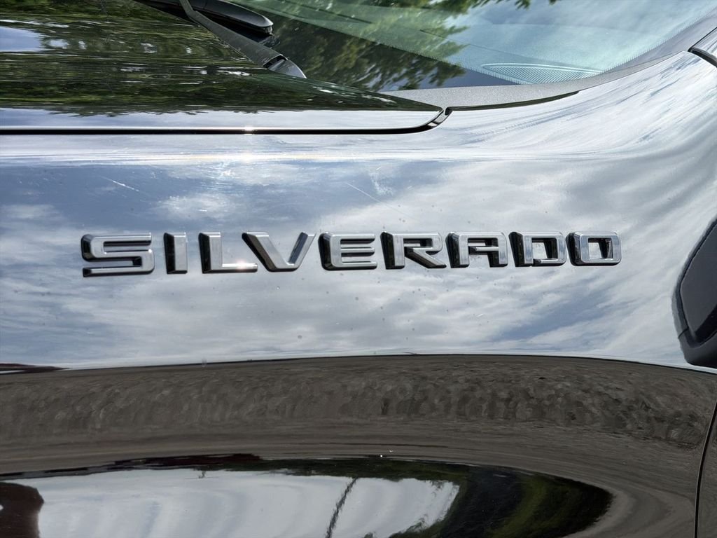 Used 2022 Black Chevrolet RST image 33